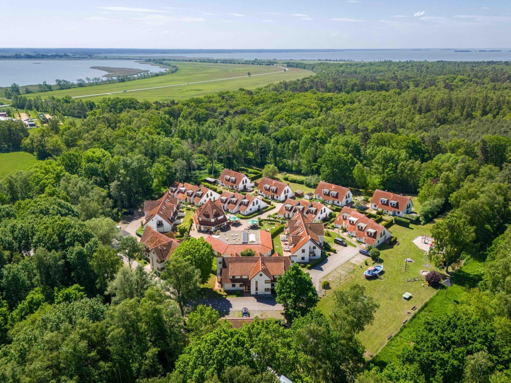 Ferienpark Freesenbruch Wohnung 4 4 - Seeschwalbe Zingst Exterior foto